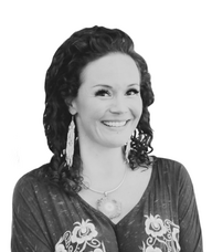 Book an Appointment with Lindsay Daniels for Massage Therapy (RMT)