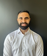 Book an Appointment with Shiv Kang for Chiropractic