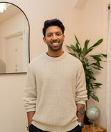 Book an Appointment with Chiropractor Dr. Ashwaran Srikanthan at LITE Toronto