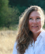 Book an Appointment with Lana Shepard for Holistic Massage