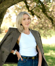 Book an Appointment with Mrs. Maria Yaglovski for Psychotherapy Ontario