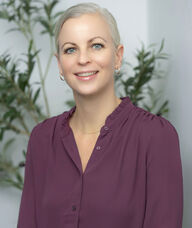 Book an Appointment with Dr. Judith de Niet for Counselling