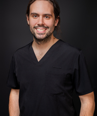 Book an Appointment with Dr. Julien Houle-Dorval for Consultations pour Greffe de cheveux, barbe et sourcil
