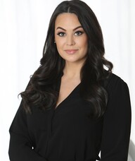 Book an Appointment with Andrea La for Counselling