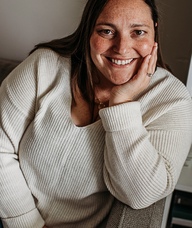 Book an Appointment with Sydney Tricand de la Goutte for Psychotherapy