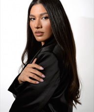 Book an Appointment with Sunam Rahimi for Full Sets